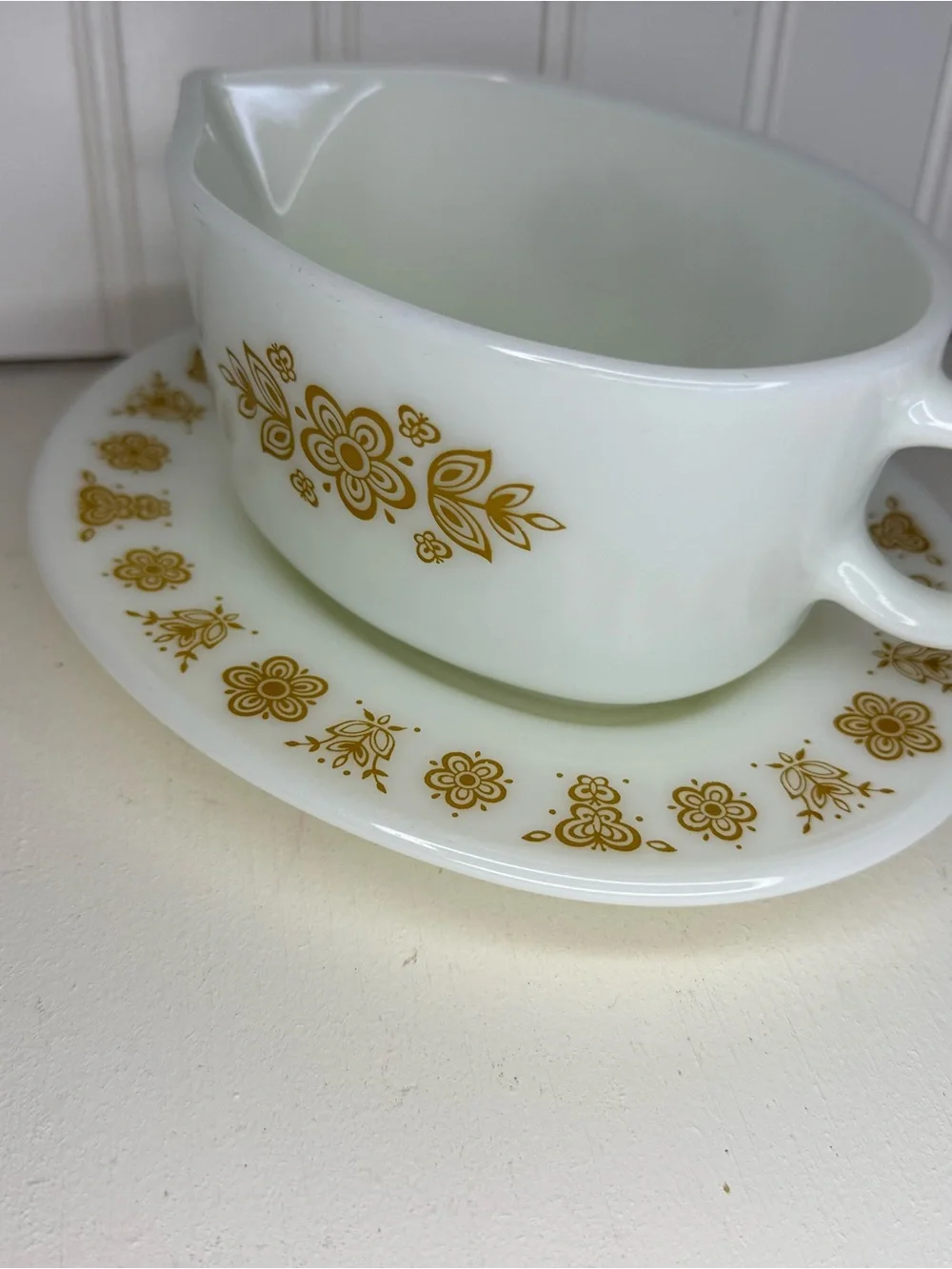 Pyrex BUTTERFLY GOLD # 77-B Gravy Boat and # 77-U Underplate Vintage